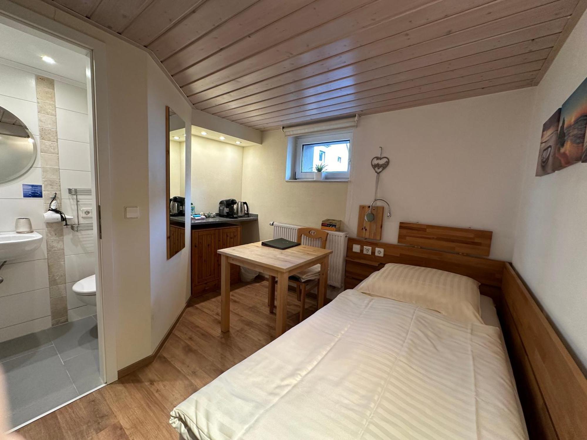 Pension Schramm Karlsruhe Exterior foto